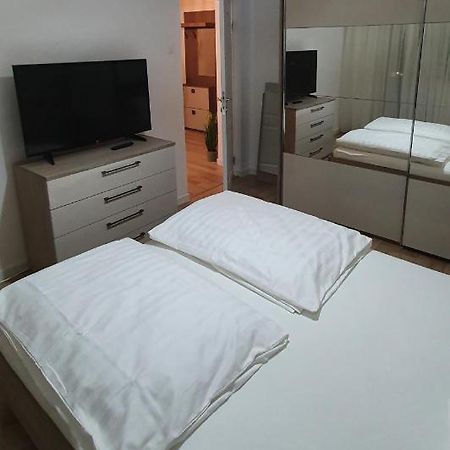 Rebecca Sweet Apartment オラデア エクステリア 写真
